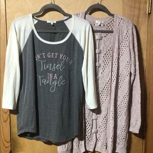 Maurice’s grey  and White Graphic Tee with Pink Knit Cardigan l xl Christmas